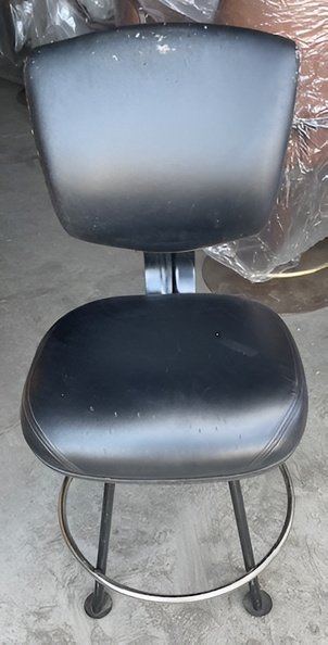 24? GARY PLATT SWIVEL SLOT CHAIR