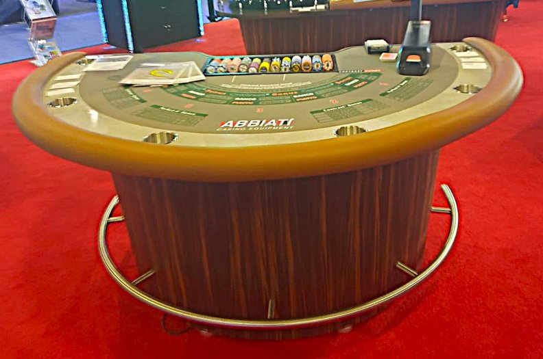 Baccarat 02
