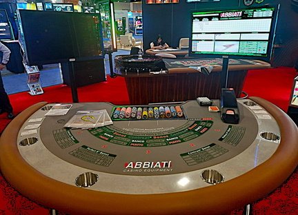 Baccarat 01